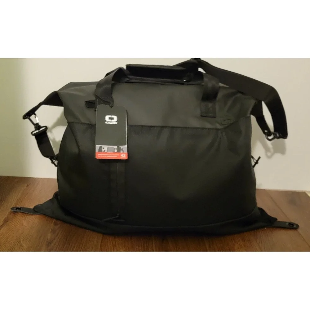 NWT OGIO Luggage Pace Pro 42L Flat Pack Duffel – Black Travel Carry-On Bag